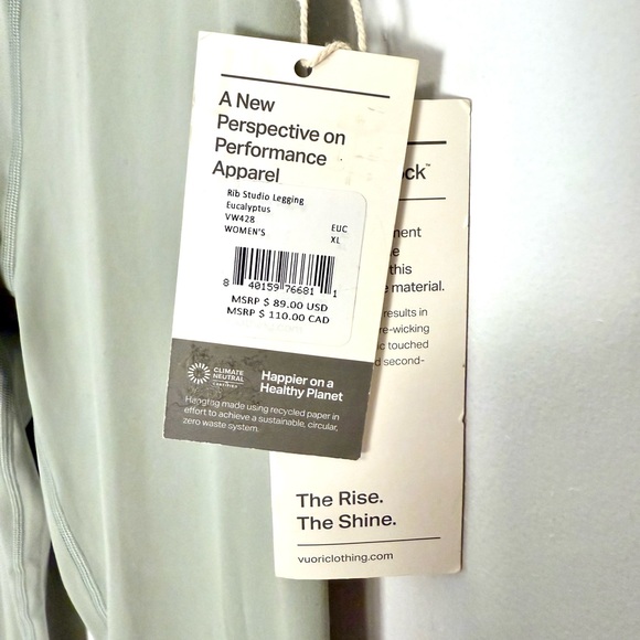NWT-Vuori Rib Studio Legging Size XL
Women's Color-Eucalyptus - Picture 6 of 7